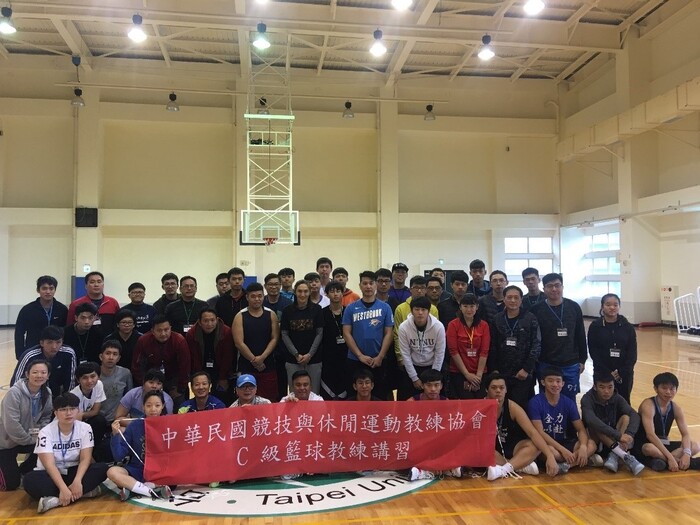 全體學員大合照圖片